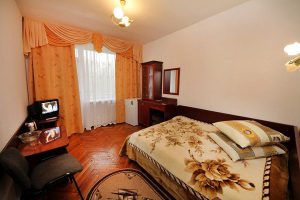 лікування в Трускавці Санаторій Дніпро Бескид 01