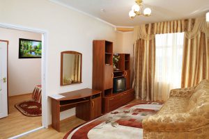 Sanatoriy_Zhemchuzhina_Prikarpat'ya_Truskavets 8