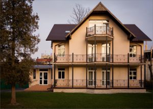 motels and hotels for treatment in Truskavets hotel Sani 01
