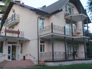 motels and hotels for treatment in Truskavets hotel Sani 06