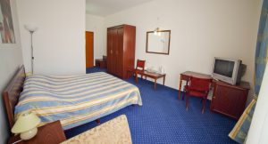 motels and hotels for treatment in Truskavets hotel Sani 07