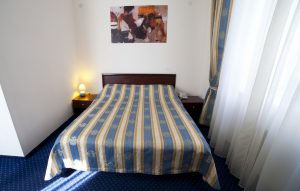 motels and hotels for treatment in Truskavets hotel Sani 07