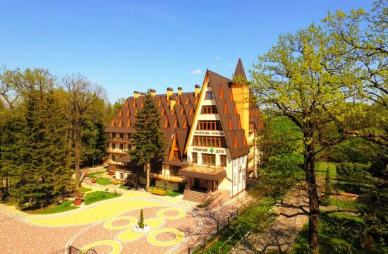 Старий дуб Трускавець, лікування та відпочинок в Трускавці